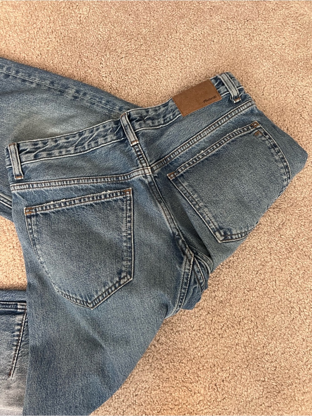Madewell Darted Barrel Leg Jean - Picture 5 of 5